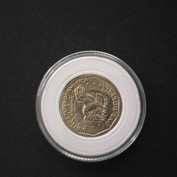 1979-P Uncirculated Susan B Anthony Dollar - Picture 2 of 8